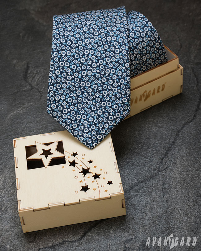  Dřevěná dárková krabička